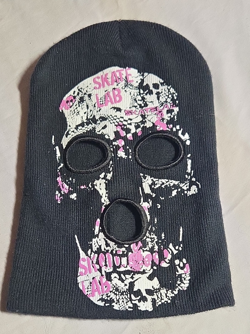 Skull Graphic Face Mask in Black & Pink